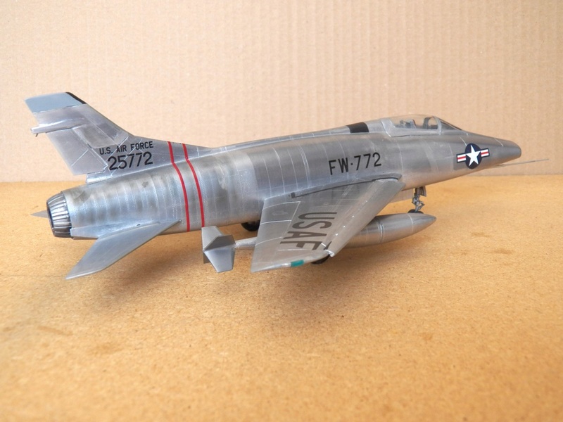 North American F-100A Super Sabre. Maquette Lindberg, 1/48 (VINTAGE) F-100a19