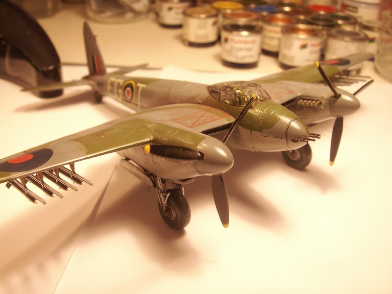 [Tamiya] 1/72 - De Havilland Mosquito FB Mk.VI/NF Mk.II    - Page 9 Pict0047