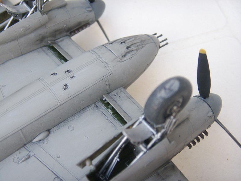 De havilland Mosquito FB Mk.VI/NF Mk.II 1/72 Tamiya Pict0076