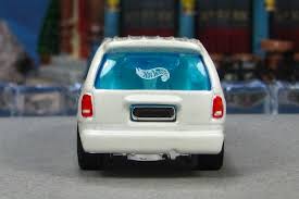 Dodge Caravan S3 Hotwheels Barbie: Images11