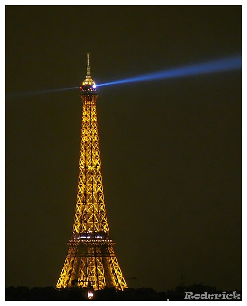 Tour Eiffel P1070222