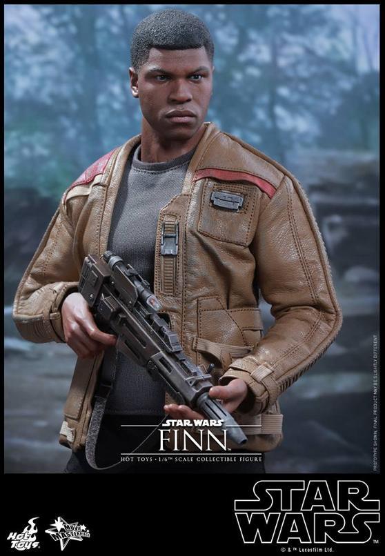 Hot Toys Star Wars: TFA 1/6th scale Finn Collectible Figure Finn0310