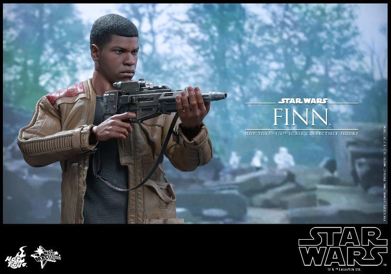 Hot Toys Star Wars: TFA 1/6th scale Finn Collectible Figure Finn0710