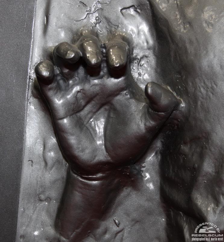 Sideshow - Han solo in Carbonite - Life Size Figure Solo0610