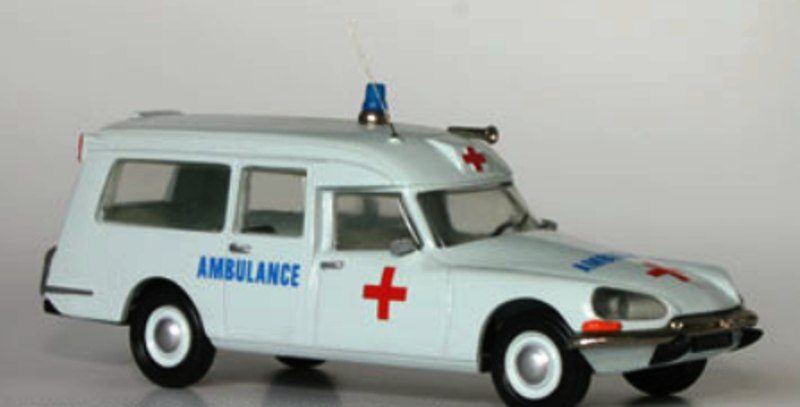 Citroën miniatures > "Ambulances, transports de blessés et assistance d'urgence aux victimes" Dsbram10