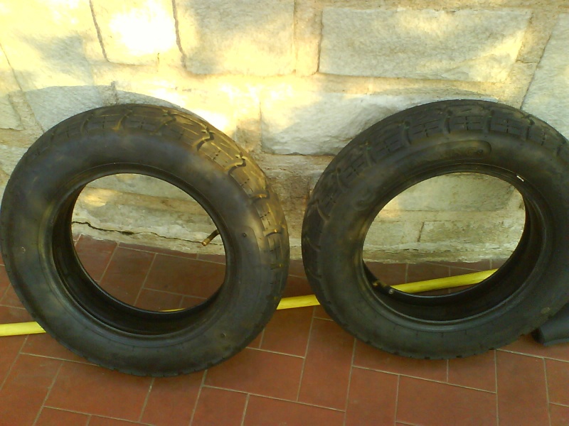 pot et pneux d'origine Dsc00126