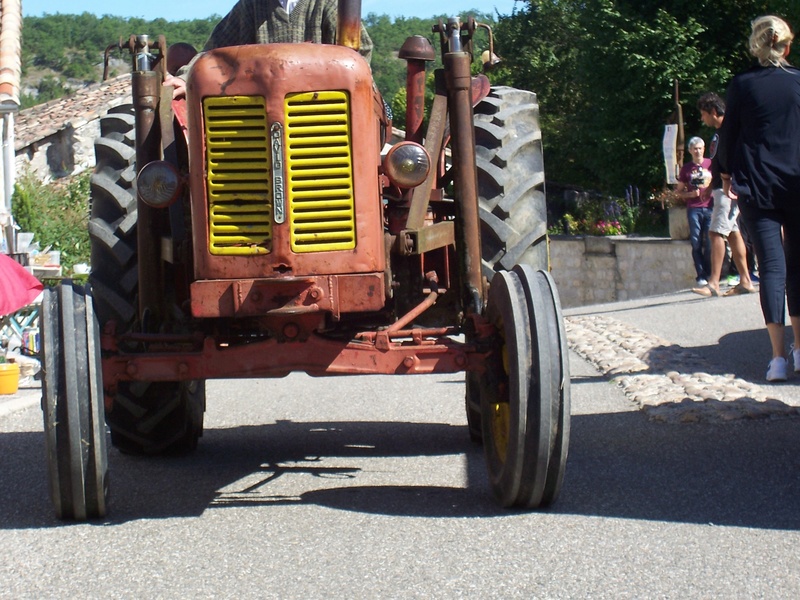 46 - Sainte Alauzie - Manifestation vieilles voitures et tracteurs le 20 Août 2017 Alauzi34