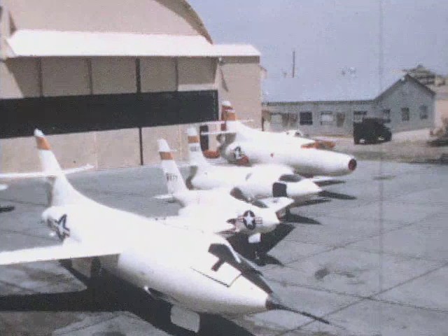 Hangar & tarmac du NACA, 1940's/50's (1:72) Sddefa10