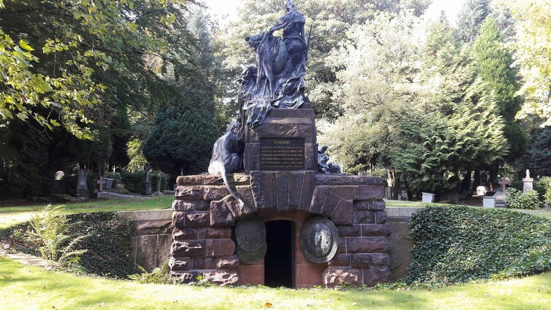Monument aux soldats britanniques morts à Waterloo 00-mon10
