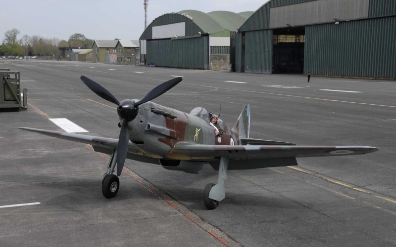 GRUMMAN SBC 4 HELLDIVER Réf 80285 Ravede10