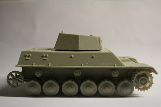 Panzer Einheitsfahrgestell III/IV 1/48e Img_5211