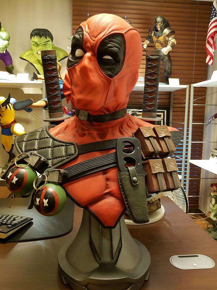 DEADPOOL Life Size Bust  20841010