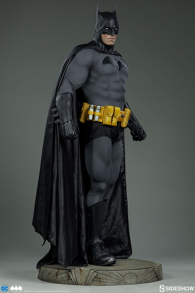 BATMAN Legendary scale figure 40017212