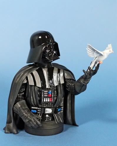 Gentle Giant - Darth Vader Holiday - Bust  910