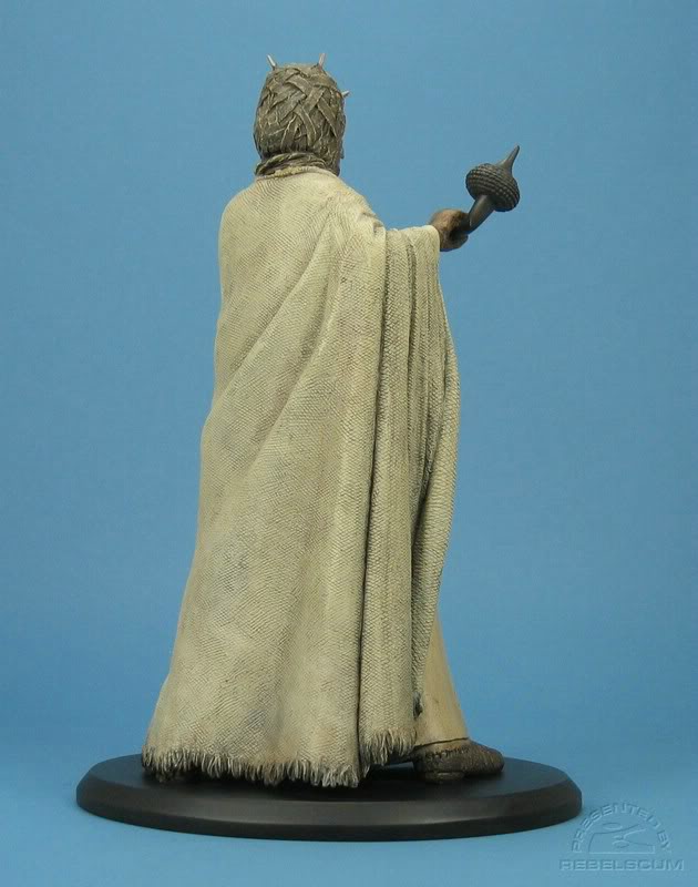 Attakus - Tusken Raider Statue (2005) Attaku20