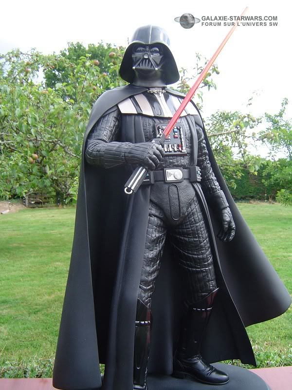 Attakus - Darth Vader 2 Statue (2004) Dsc03443