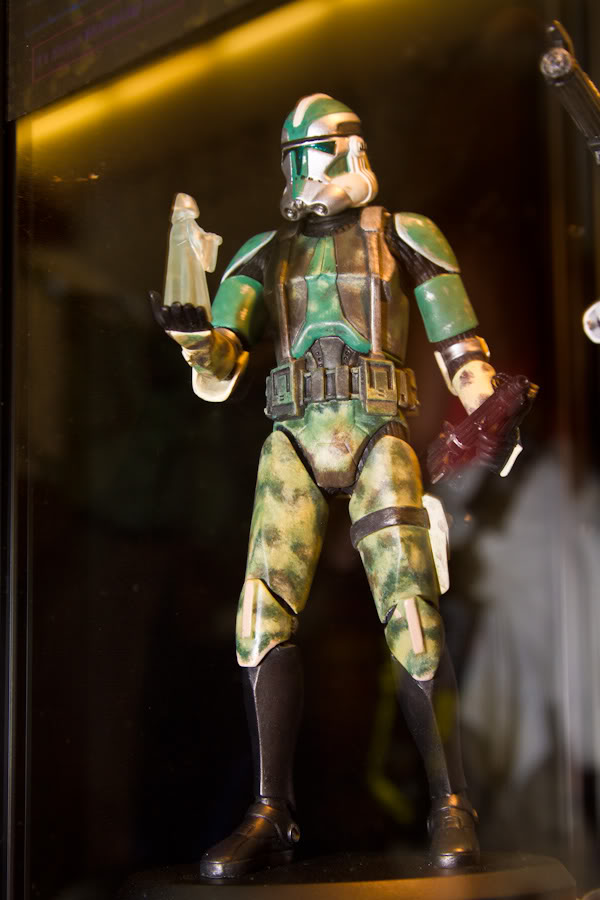 ATTAKUS - ELITE COLLECTION - COMMANDER GREE Sdcc1111