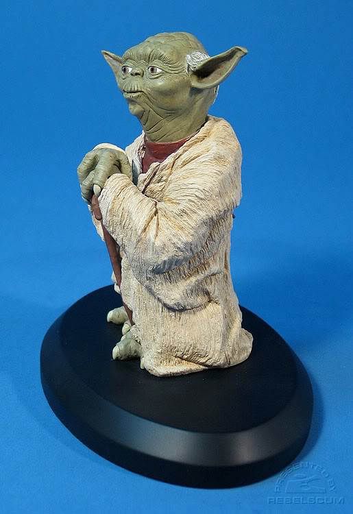 Attakus - Yoda Statue (2001) Yodai013