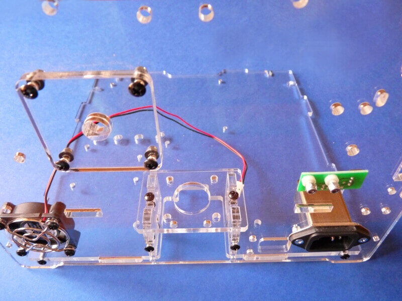 Construction d'une imprimante 3D multimatériaux - Kit Altaya model-space C3ch10