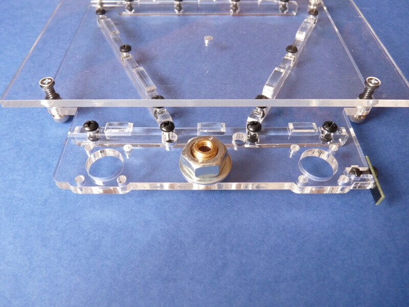 Construction d'une imprimante 3D multi-matériaux. C3hf10