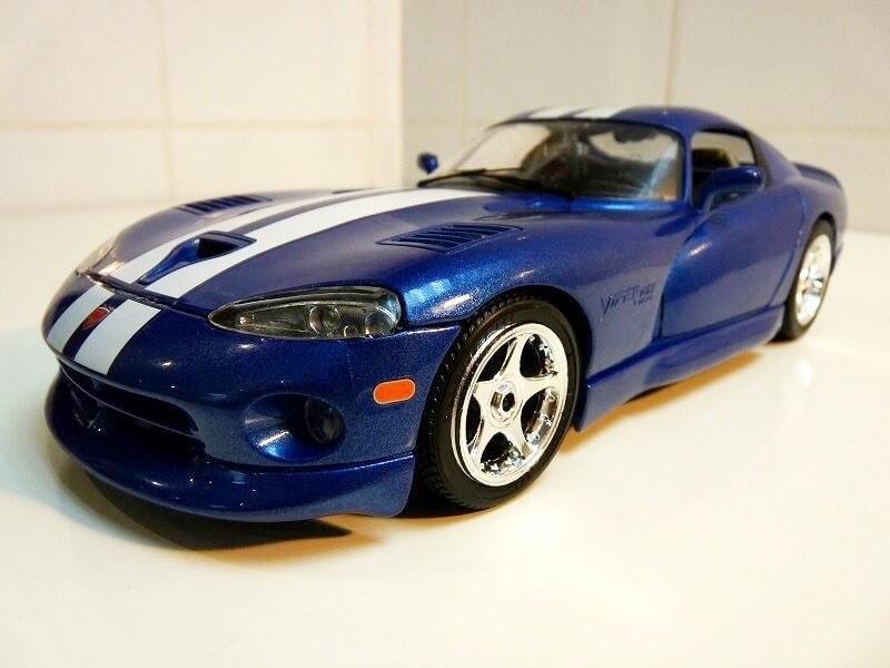 Dodge Viper GTS Coupé - 1996 - Bburago 1/18 ème Dvgts_10