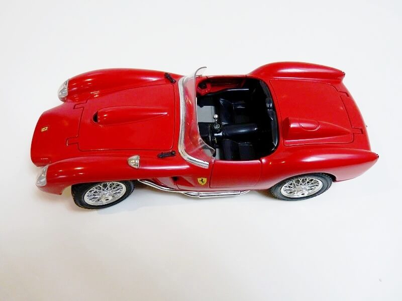 Ferrari 250 Testa Rossa - 1957 - BBurago 1/18 ème F250_t10