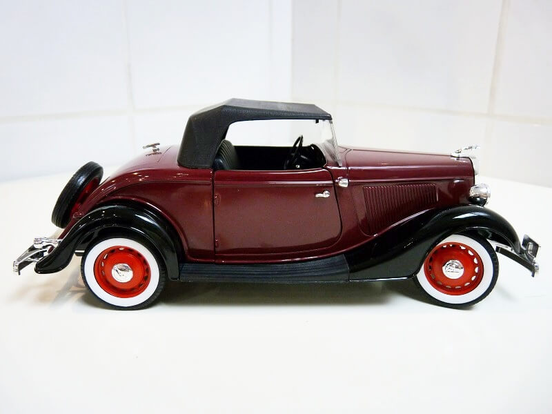 Ford M40 V8 Roadster Deluxe Coupe - 1934 - Solido 1/19 ème Fom40v13