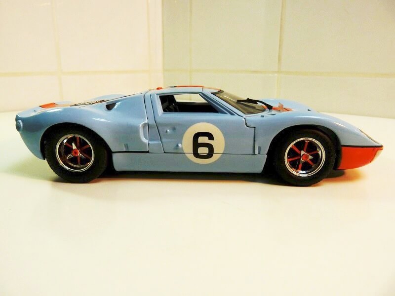 Ford GT40 Le Mans - 1969 - Jouef Evolution 1/18 ème Ford_g11