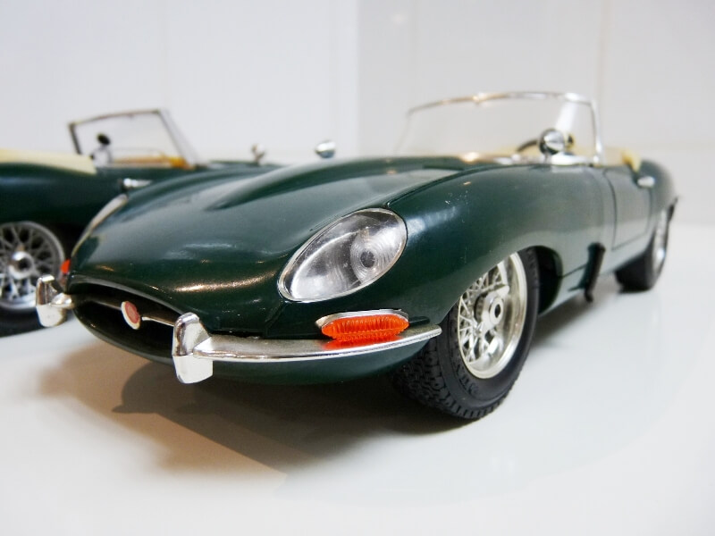 Jaguar Type E Cabriolet vert - 1961 - BBurago 1/18 ème Jte_ca31