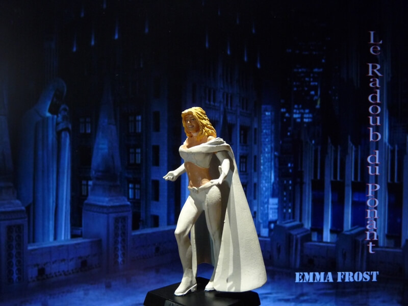 Emma Frost - Figurine en plomb Mlemft15