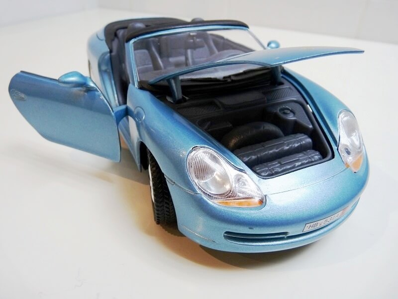 Porsche 911 Carrera Cabriolet - 2003 - Solido 1/18 ème Porsc112