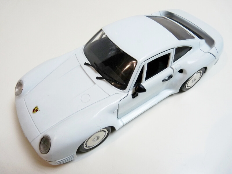 Porsche 959 - 1990 - Tonka Polistil 1/18 ème Porsch73