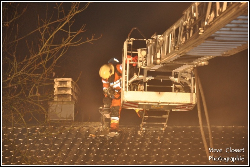 Incendie criminel pour le sri rochefort   fin décembre 2012 (Belgique) Dsc_0212