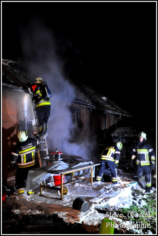 Début d'incendie nuit du 2 janvier 2013 Dsc_0915