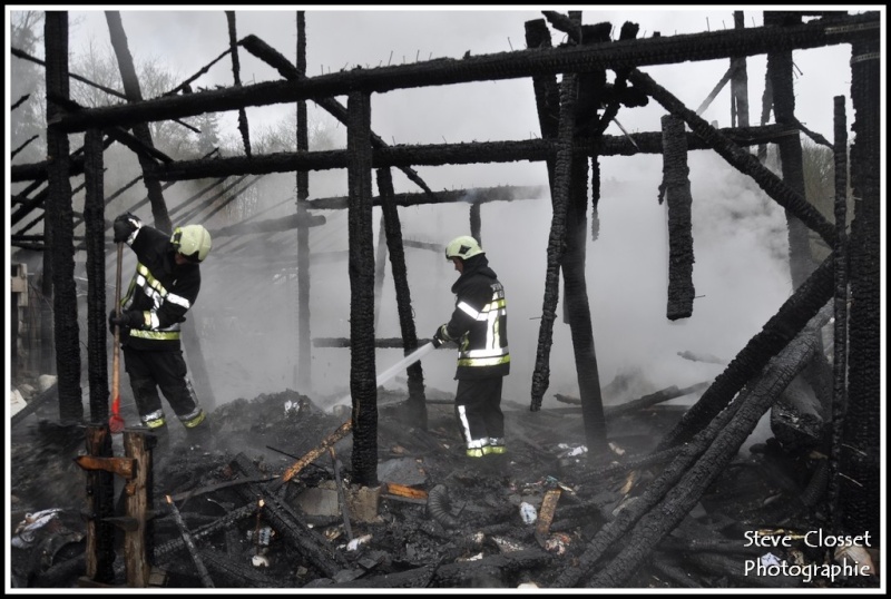 Belgique , Petite-somme , Durbuy .  incendie de hangar 3 fevrier 2013  Photos  Dsc_2514