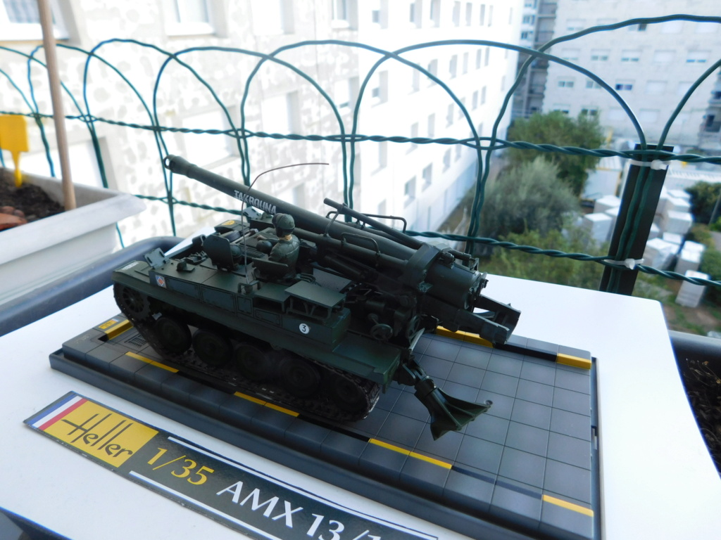 AMX 13 canon automouvant 155mm Réf 81151 Dscn1011