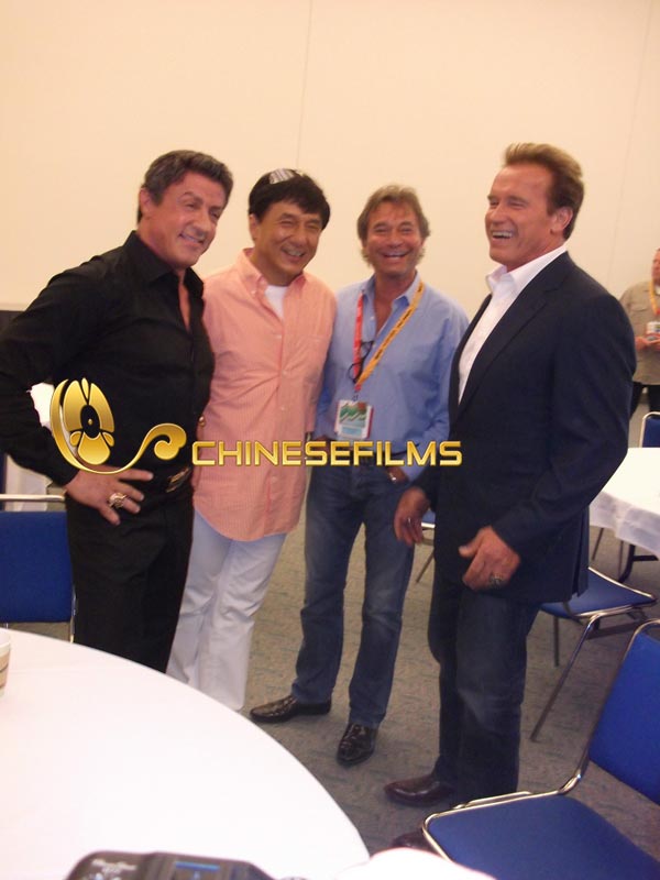 STALLONE et les stars. - Page 25 15592b10