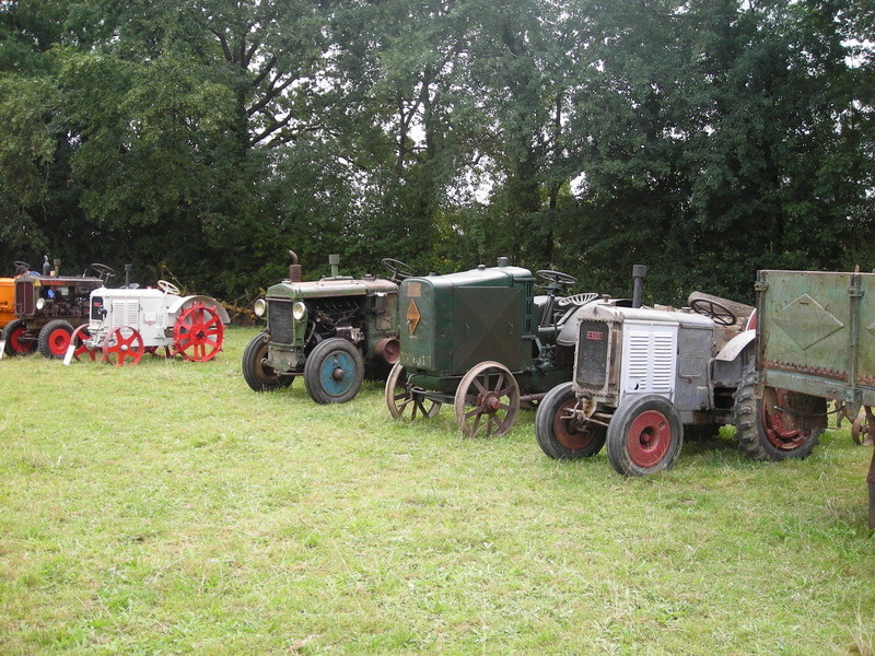 Fête des tracteurs à Cheffois (85) Dscn3433