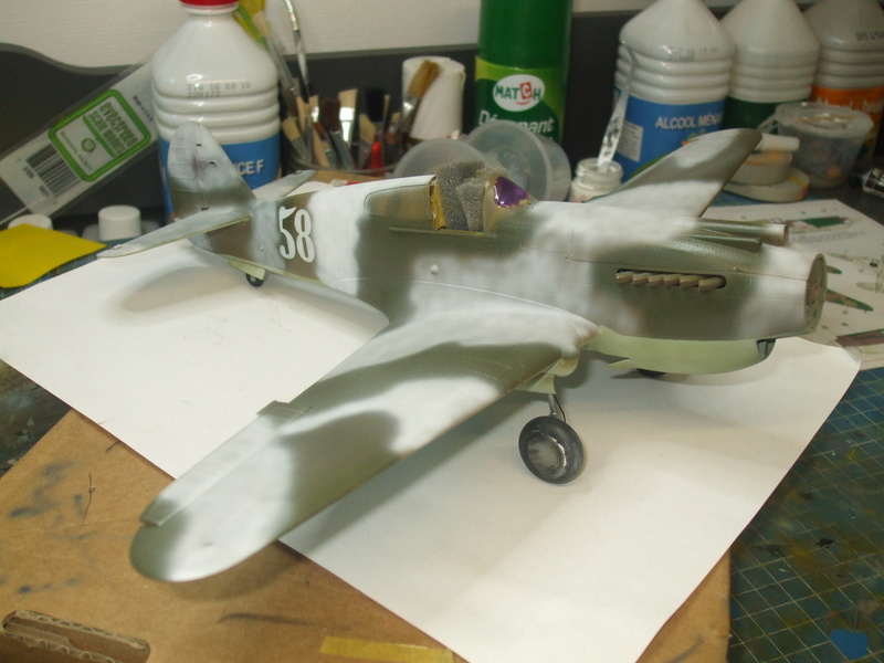 P40 C TRUMPETER 1/32 - Page 6 Cmo_bl18