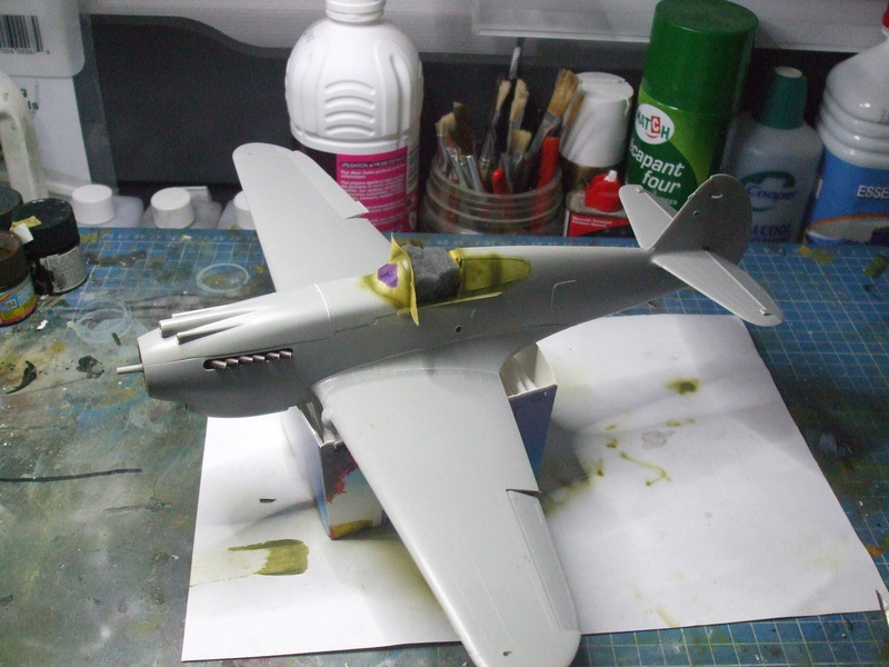 P40 C TRUMPETER 1/32 - Page 4 Stabil14