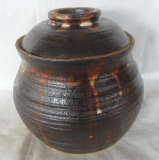 Lidded casserole is made by ....? Myster10