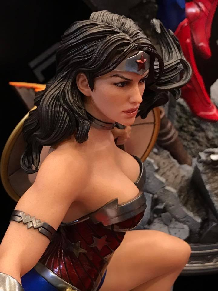 DC Comics - New 52 Wonder Woman 1/4 Statue   211