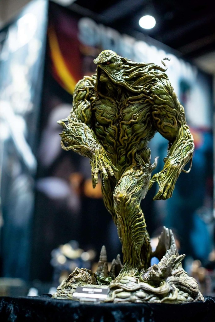 SWAMP THING Maquette Full10