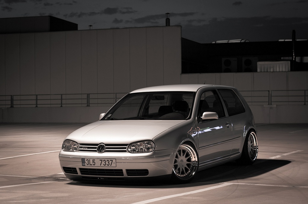 Golf 4 - Page 21 16516110