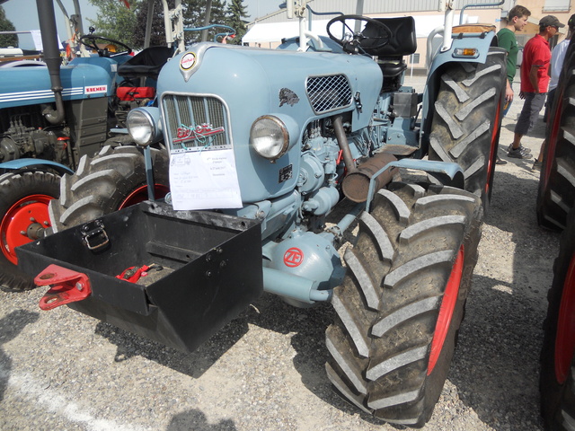 68 - Dessenheim - Fête des tracteurs le 27 août - Page 2 Dscn4017