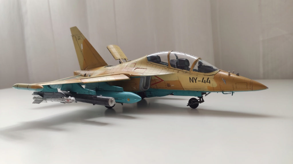 Yak-130 Algerian Air Force 1/48 Kitty Hawk Img_2022