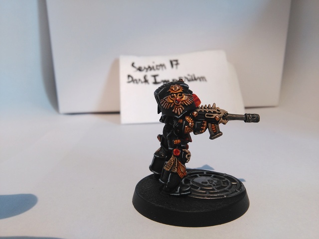 [FINI][Croisade Inquisitoriale/ Dark_Rogan] Inquisiteur Ordo Malleus en armure terminator  -150pts Img_2091