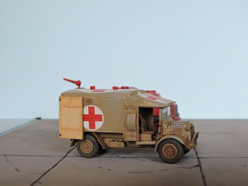 un pinpon et une tin nin nin airfix au 72 ieme "FINIT" Ambula31