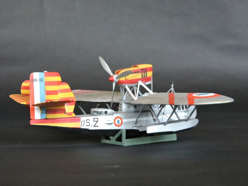 Fil rouge 2017 (Azur 1/72) Le Loire 130 de Pierre - Terminé (voir pg 5) - Page 5 Loire_43