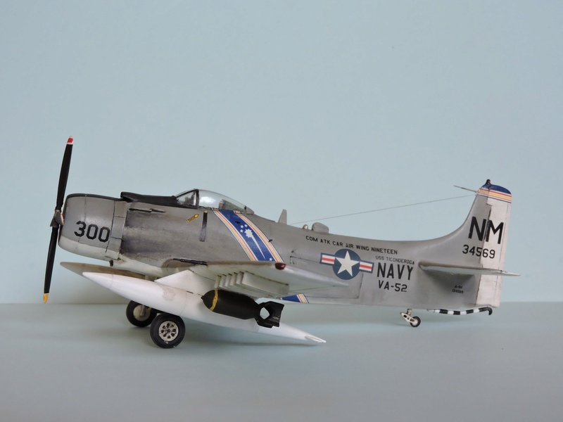 skyraider - heller/airfix skyraider 1/72 (VINTAGE) Skyrai29